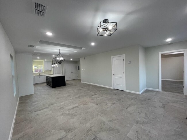 Photo - 5527 Conroe St