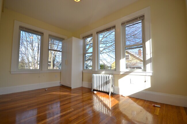 Photo - 8 Cenacle Rd Unit 2