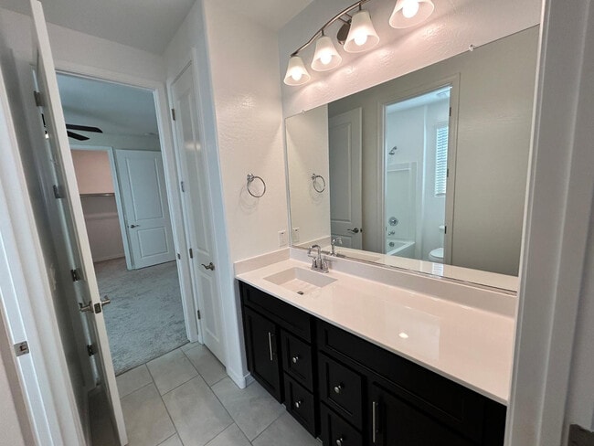 Photo - 19937 Exeter Blvd