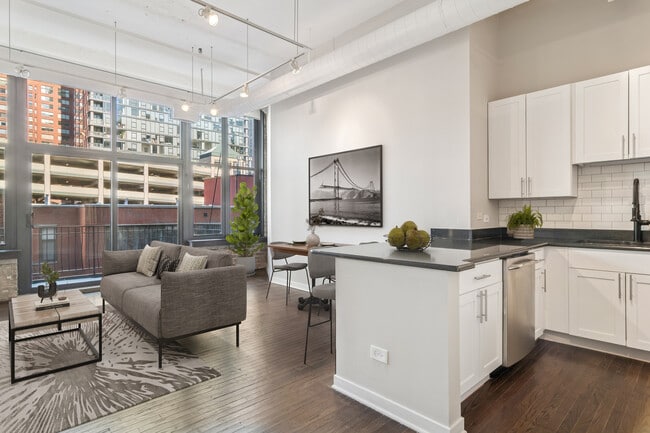 Photo - 333 W Hubbard St Unit 502