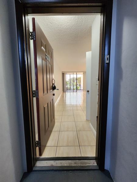 Photo - 212 Lake Pointe Dr Unit 211