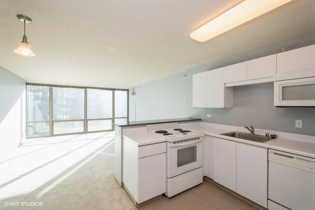 Photo - 2 E Erie St Unit 1804