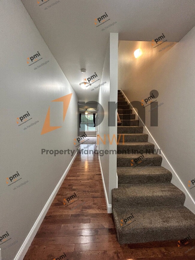 Photo - 4000 Silhavy Rd