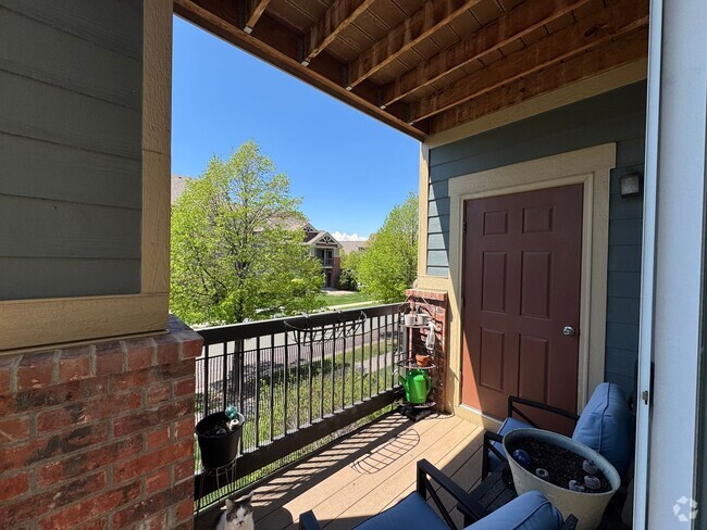 Building Photo - Beautiful 2 Bed/2 Bath Condo in Fort Collins