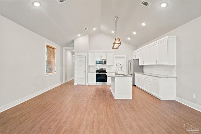 Photo - 1010 N D St