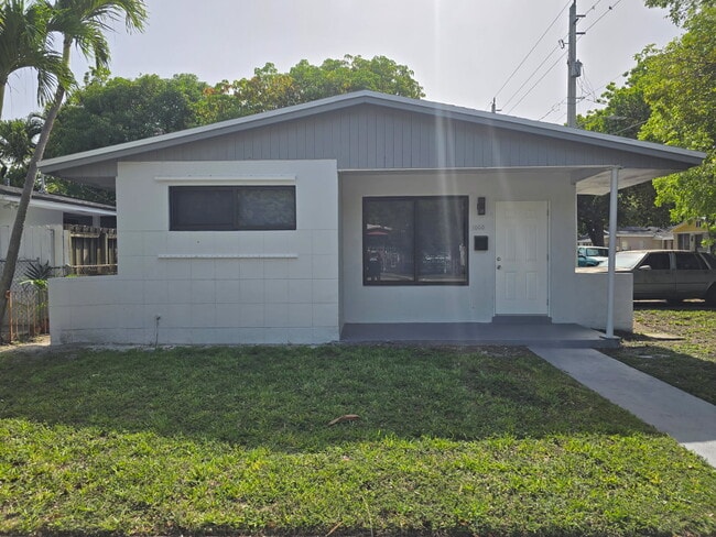 Photo - 1000 NW 55th Ter House