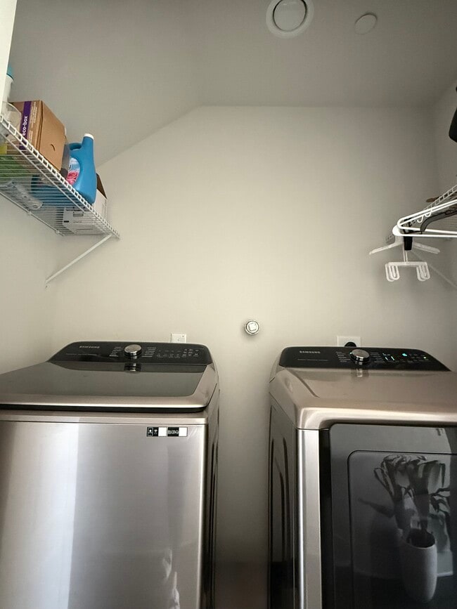 Photo - 310 Tendick St