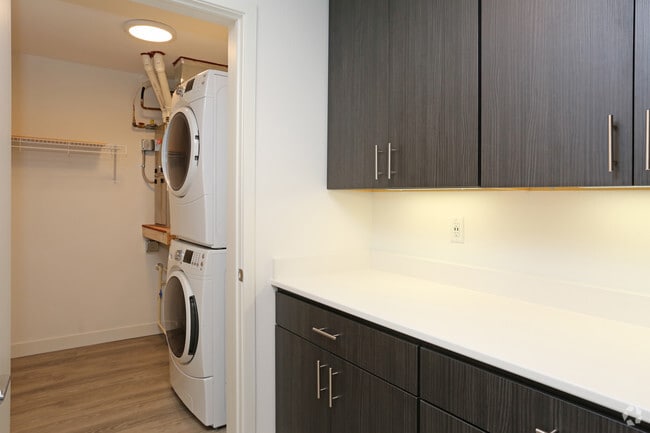 1BR - Slate