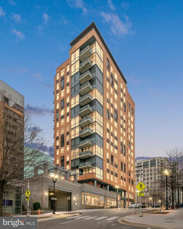 Building Photo - 2000 Clarendon Blvd Unit 504-A