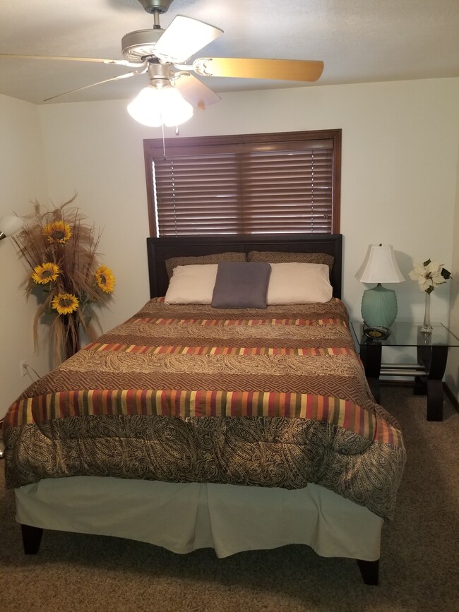 Photo - 1870 W 2700 S