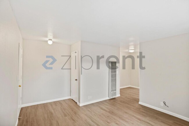 Photo - Unit 109