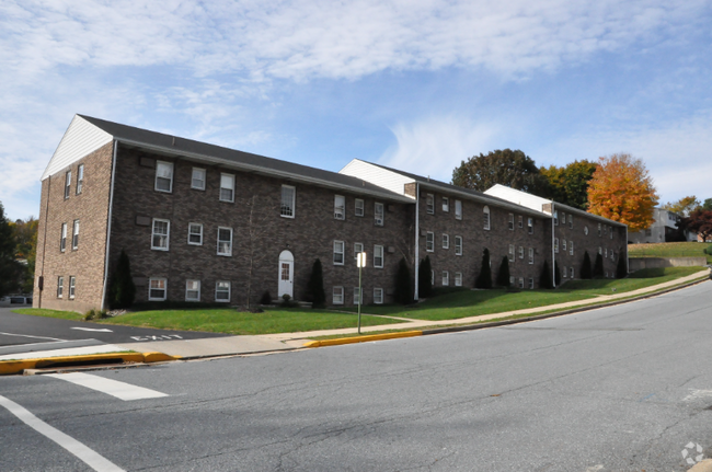 Building Photo - 23 Orchard Hills Dr Unit F Rental