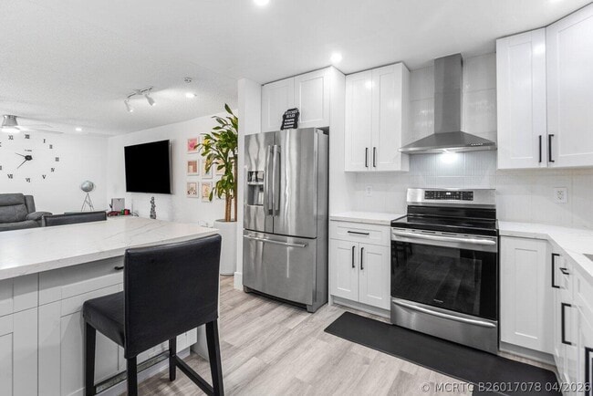 Photo - 8014 Ambach Way