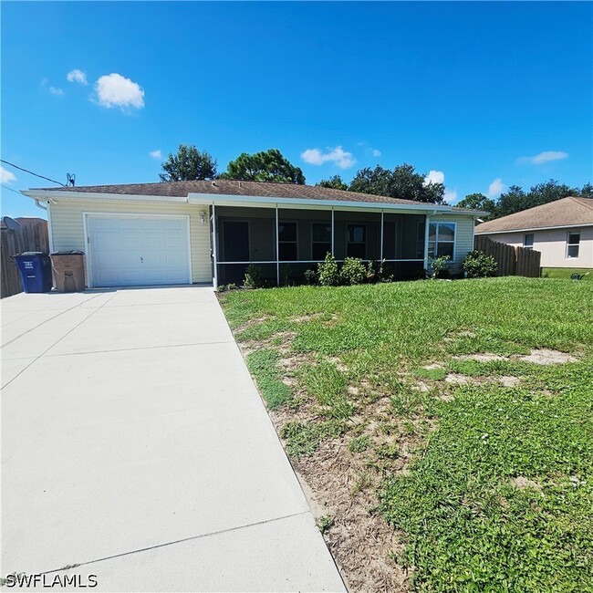 Photo - 2509 42nd St W