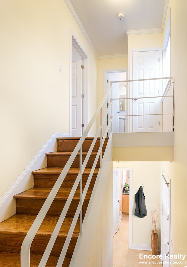 Photo - 237 Independence Dr