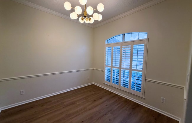Photo - Spacious 4 Bedroom Home in Waterford Estat...