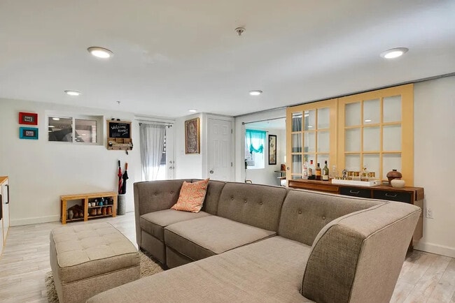 Building Photo - 4114 New Hampshire Ave NW Unit 4114 New Hampshire Ave #1