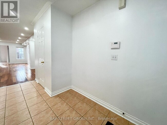 Photo - 1153 Davis Ln