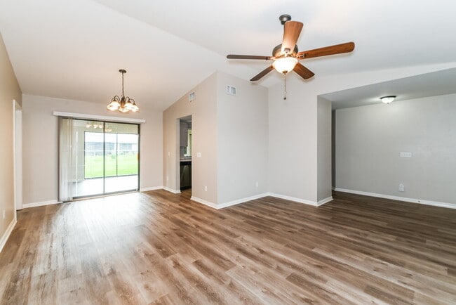 Photo - 2529 SW 15th Pl