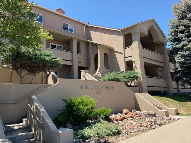 Building Photo - Pre lease !!