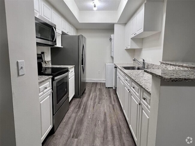 Building Photo - 18335 NW 68th Ave Unit 245-602 Rental