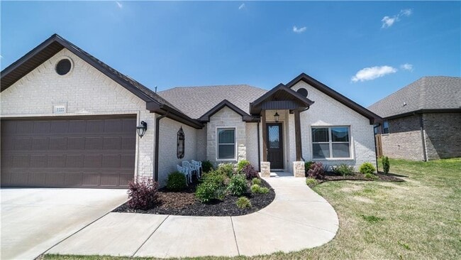 Photo - 1222 Bradley St