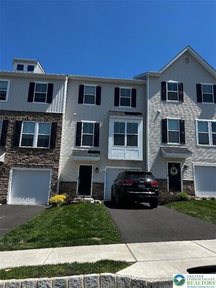 Photo - 7511 Clayton Ave