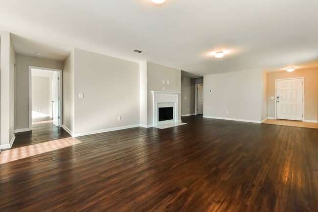 833 Creek Oak Dr