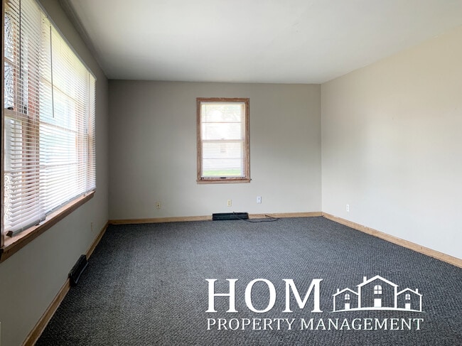 Photo - 108 Malin St