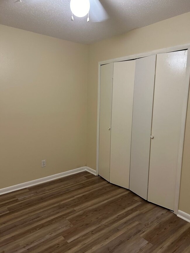 Photo - 4 bedroom and 2 bathroom