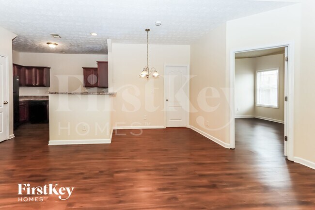 Photo - 1128 Mcconaughy Ct