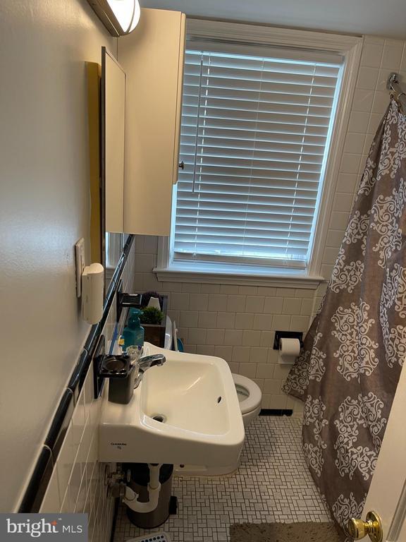 Photo - 1658 Thetford Rd