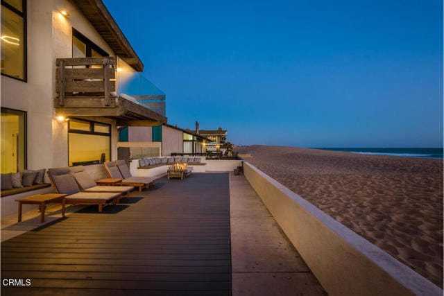 Photo - 998 Sharon Ln