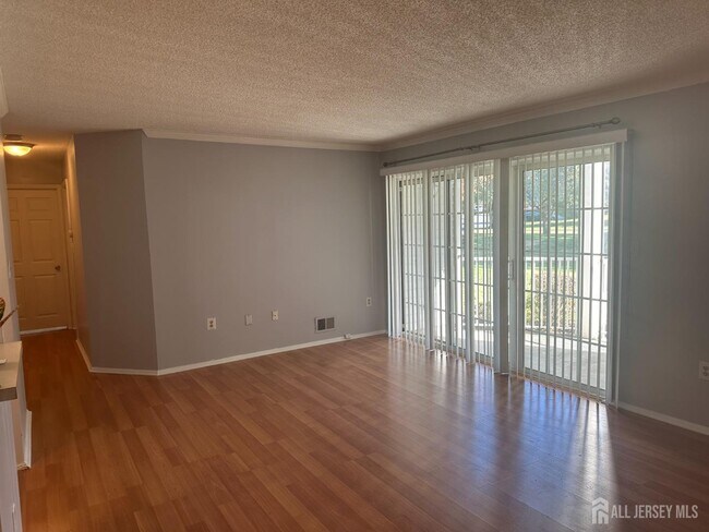 Photo - 51 Caitlin Ct