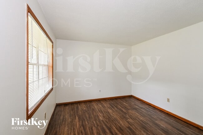 Photo - 1265 Winfield Rd