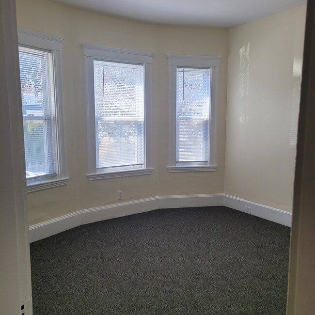 Photo - 82 Suffolk St Unit Newly Renovated 2BR