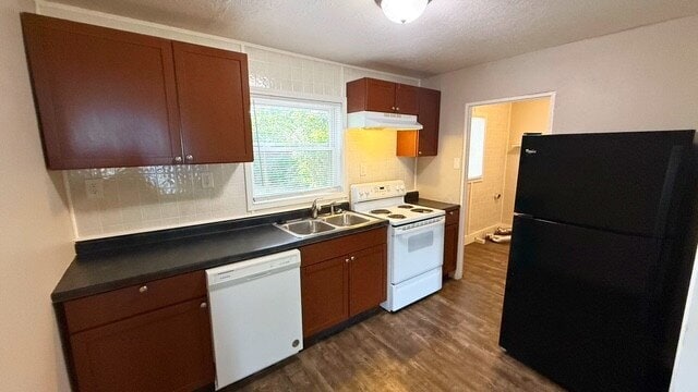 EAST - CHARMING 3 BEDROOM RANCH HOME AVAILABLE NOW!