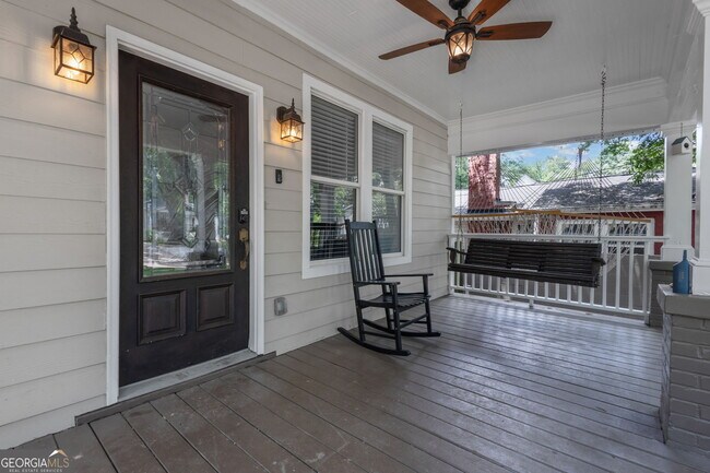 Photo - 265 Haas Ave SE