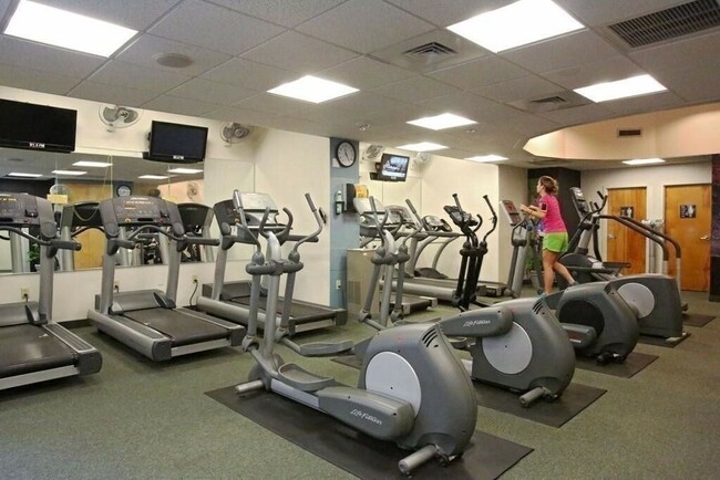 Photo - 44 Washington St Unidad 1203