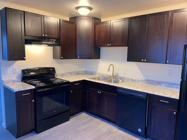 Photo - Reno Duplex - Garage, Dishwasher, Washer/Dryer, Central A/C