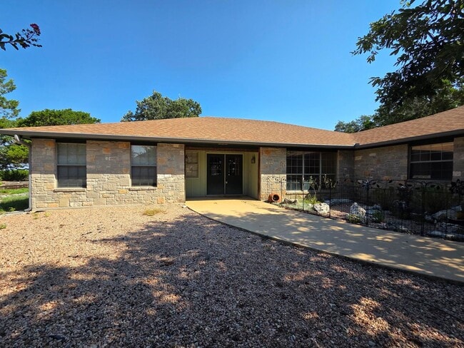 Building Photo - FOR LEASE!! Rental