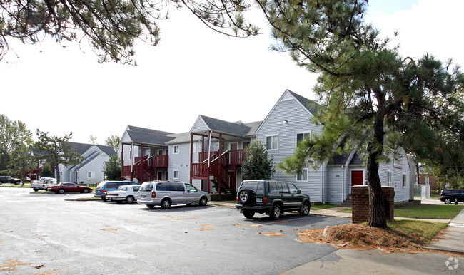 Building Photo - Turnpike Terrace Rental