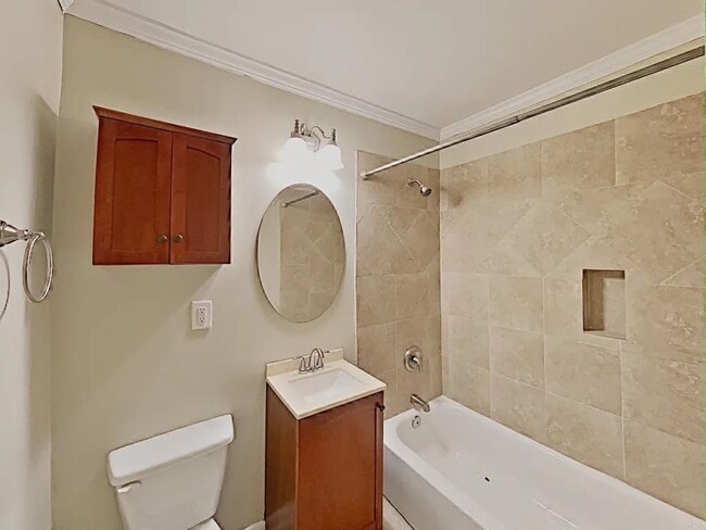 Photo - 227 Evergreen Dr SE