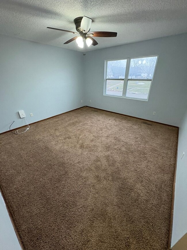 Photo - 2 bedroom 2 bathroom split level duplex