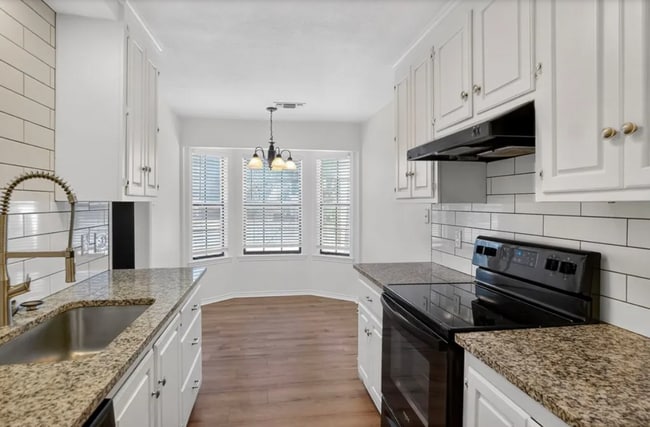 Photo - 3220 Preston Dr