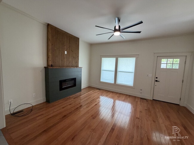 Photo - 710 Carson St