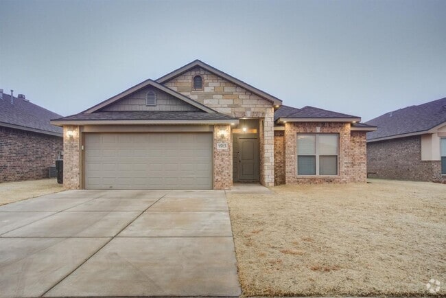 Building Photo - Spacious 4-Bedroom Home Available August 8...