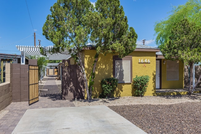 Photo - 1646 E Indianola Ave