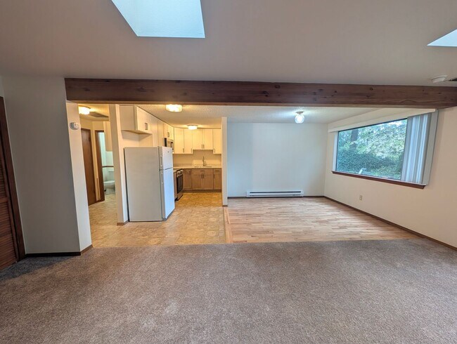 Photo - Illahee6056 Unit A