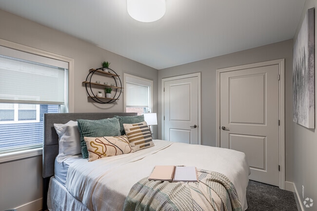 1BR, 1BA - Bedroom